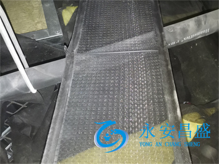 清洗餐廳風(fēng)機盤管